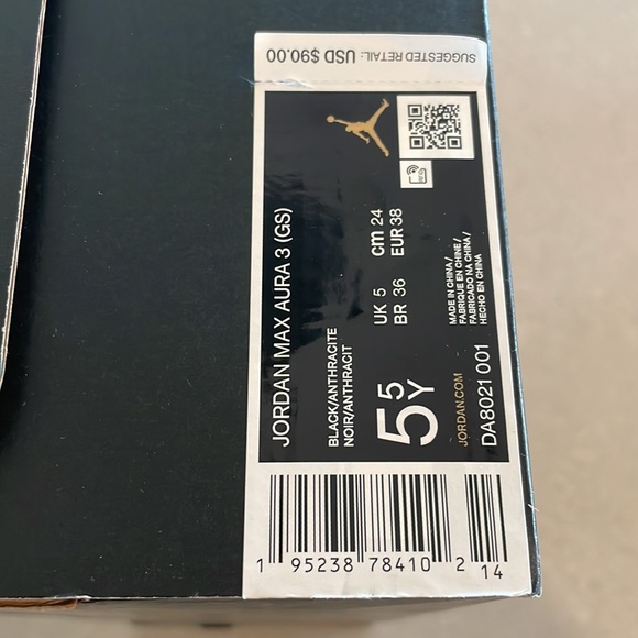Jordan Max Aura 3 - 5.5Y - Picture 4 of 4